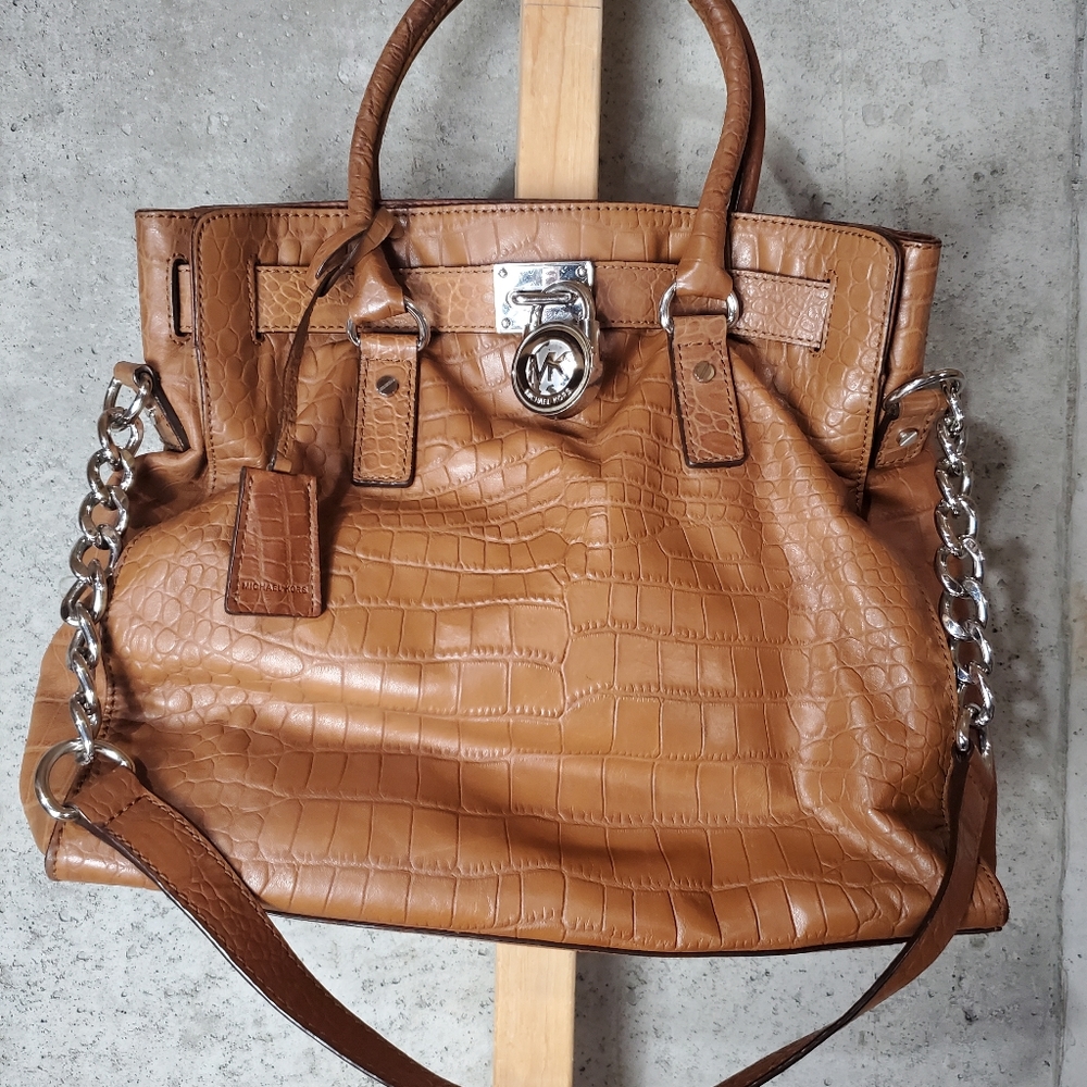 🌸SOLD🌸Michael Kors Large Bag - Picture 2 of 5